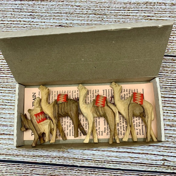 Vintage Hand Carved Olive Wood Camel Train The Holy Land Bethlehem‎ Souvenir - Picture 11 of 11